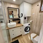 Secluded Romantic - Hot Tub & Barrel Sauna * Temenica