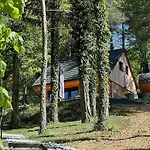 Secluded Romantic - Hot Tub & Barrel Sauna * Temenica
