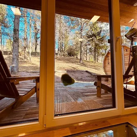 Secluded Romantic - Hot Tub & Barrel Sauna בית כפרי Temenica