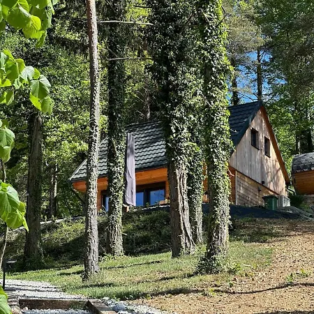 Secluded Romantic - Hot Tub & Barrel Sauna * Temenica