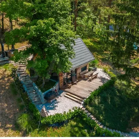 בית כפרי Secluded Romantic - Hot Tub & Barrel Sauna Temenica