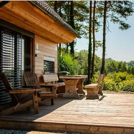 Secluded Romantic - Hot Tub & Barrel Sauna